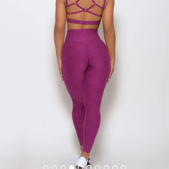 Bombshell Sportswear - Picture 3 of 4